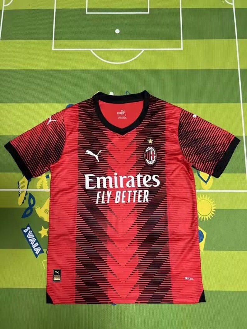 AC Milan shirt 2023-2024 image 1