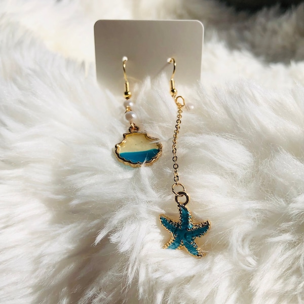 Summertime Bliss Asymmetrical Earrings, Starfish & Seashell Charms, Pearl Accents, Alloy in Gold-Tone, Beach Lover’s Delight, QHcute