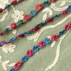 Rococo Ribbon Flower Trim Gold Metal Threads By the yard