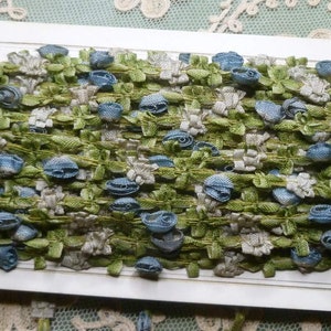 French Ombre Rococo Rosette Antique Trim