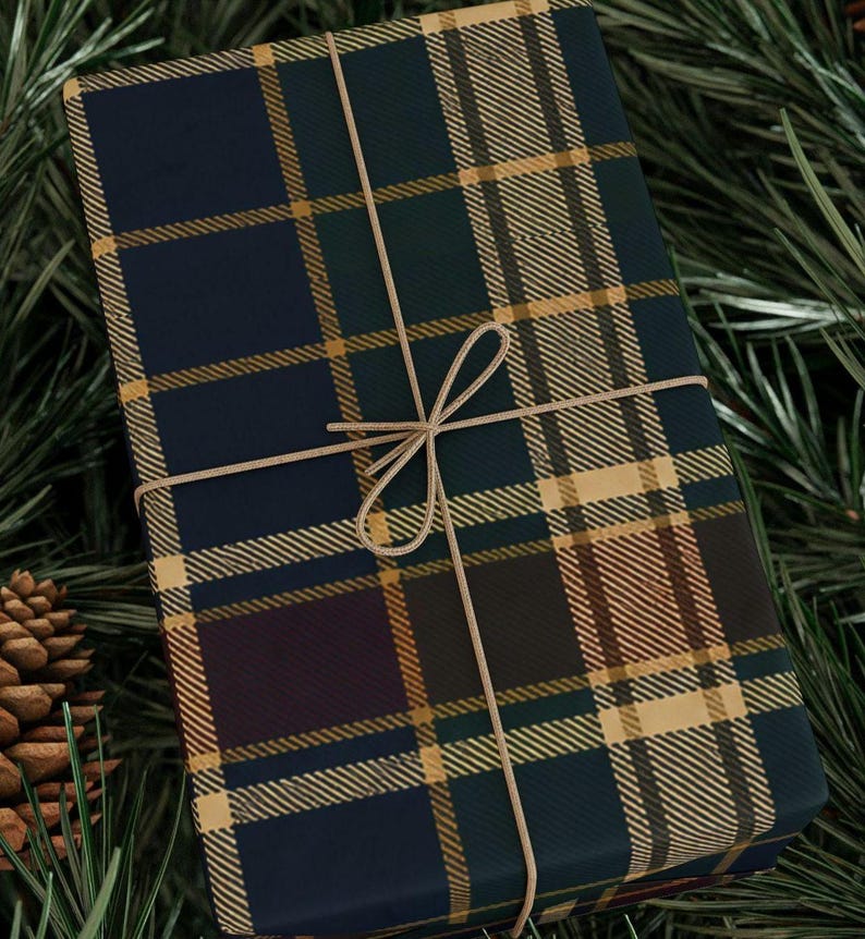 Ralph Lauren Christmas, Heritage Christmas Wrapping Paper Roll, Tartan Plaid Gift Wrap, Burgundy Green Navy Christmas Paper image 3