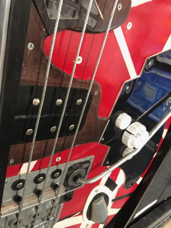 Fender Japan ストラト Van Halen レリック加工 Fender Japan ストラト Van Halen レリック加工 Fender Japan ストラト