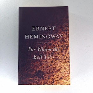 Ernest Hemingway “For Whom The Bell Tolls”. Paperback in good used condition.
