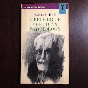 A Primer Of Freudian Psychology” paperback in good vintage condition. Any wear is pictured.