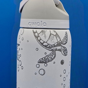 Owala Water Bottle with Turtles & Otters | Laser Engraved Ocean Animals | Custom Name | Eco Gift for Animal Lovers
