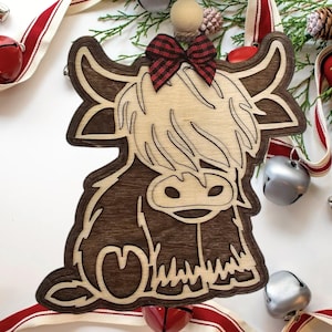 Highland Cow Wooden Christmas Ornament: Scottish Farmhouse Decor