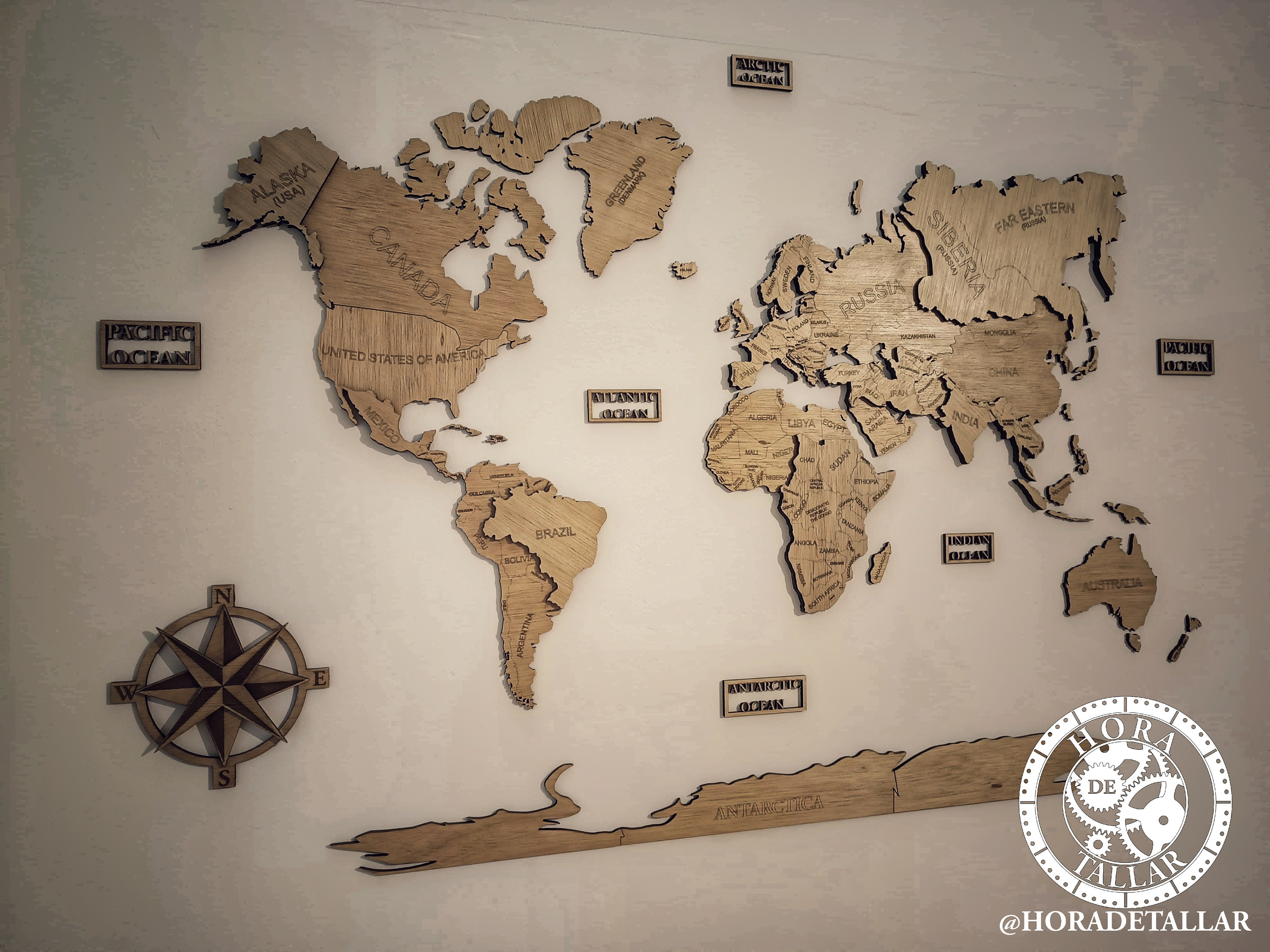 Engraved Map from the world of One Piece (Large) - BreakPoint Laser