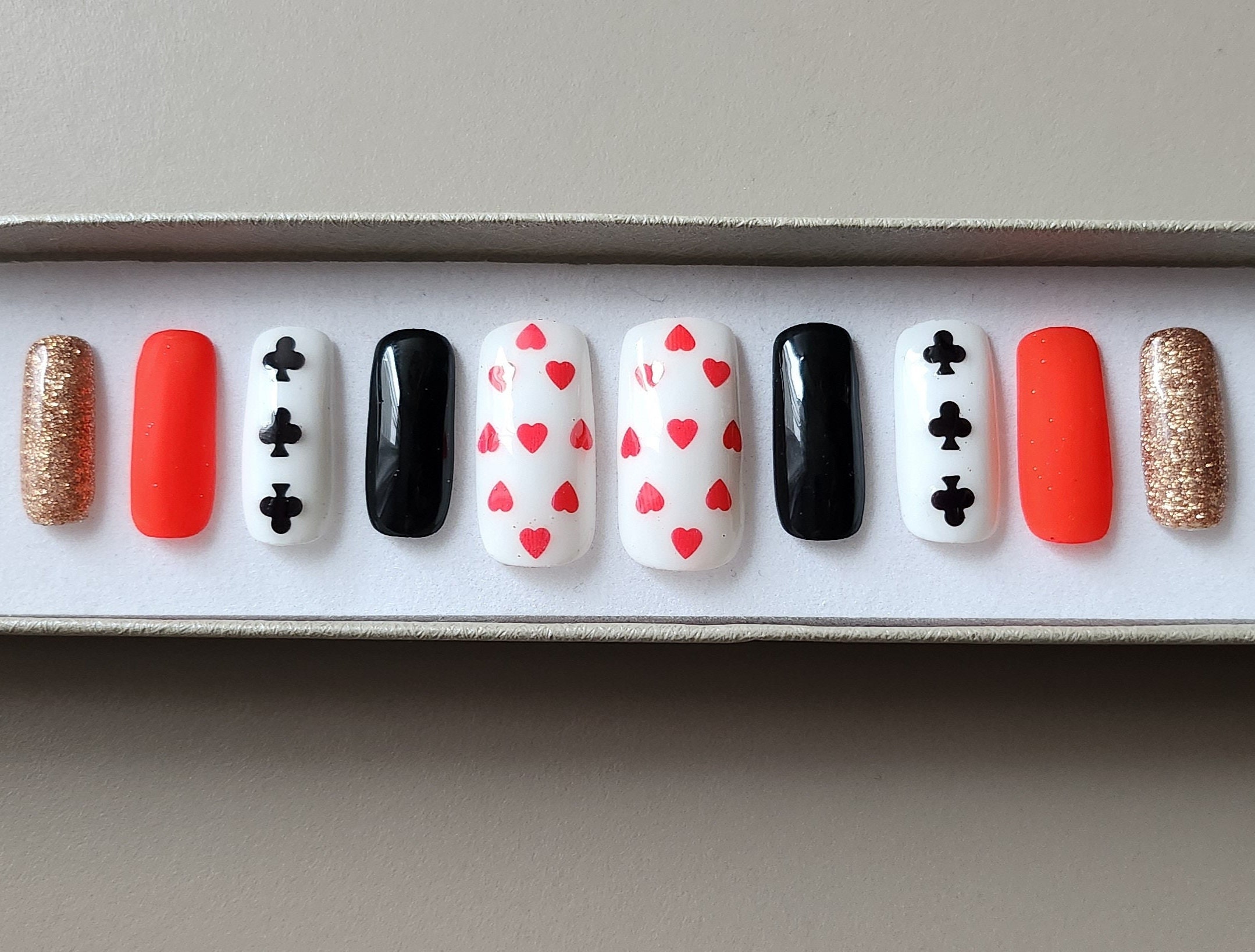 Crowns! More casino type design. I love these! : r/Nails