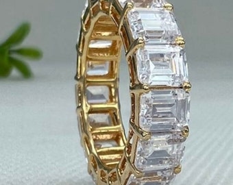 Alliance en or 10K /14K | Bague de mariage en diamant émeraude | Bague en diamant avec bande d'éternité complète, réglage du canal Moissanite