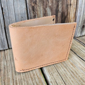 Cartera plegable clásica de piel color canela narural