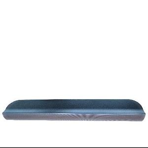 以下が含まれることがあります： 丸みを帯びたエッジを持つ、長方形の濃いティール色の物体。物体はわずかにテクスチャ加工された表面を持ち、固体材料で作られているようです。アイテムは無地の白い背景に配置されています。