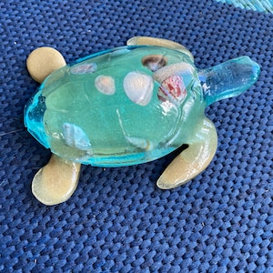 Resin turtle