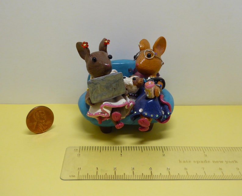 2 CUSTOMIZABLE Clay Mice on Couch Two Family Mice Figurines, personalized Polymer Clay Mice, Collectible Mouse Figurines, Whimsical Gift image 3