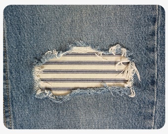 Toppe termoadesive per jeans, per riparare buchi, strappi nel denim, riparazione jeans, toppe in tessuto, peek a boo patch, Blue Railroad Stripe, toppe per ginocchia