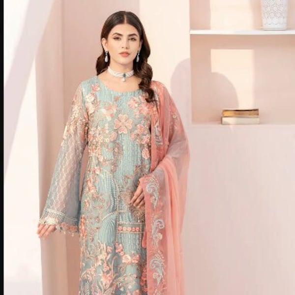 Embroidered Grey Chiffon Dress With Peach Dupatta Pakistani Ladies Salwar Suit,Indian Wedding Outfit Party Wear Ready To Wear|Eid Collection