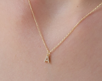 10K Gold Diamond Initial Necklace – Personalized Letter Pendant