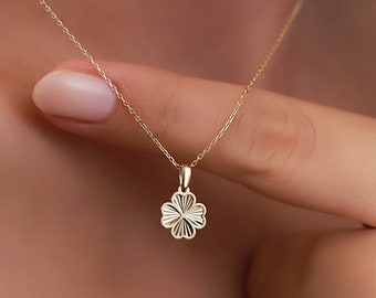 14K Real Gold Clover Necklace for Women | Elegant Lucky Charm Pendant | Minimalist Gold Clover Jewelry | Gift for Her
