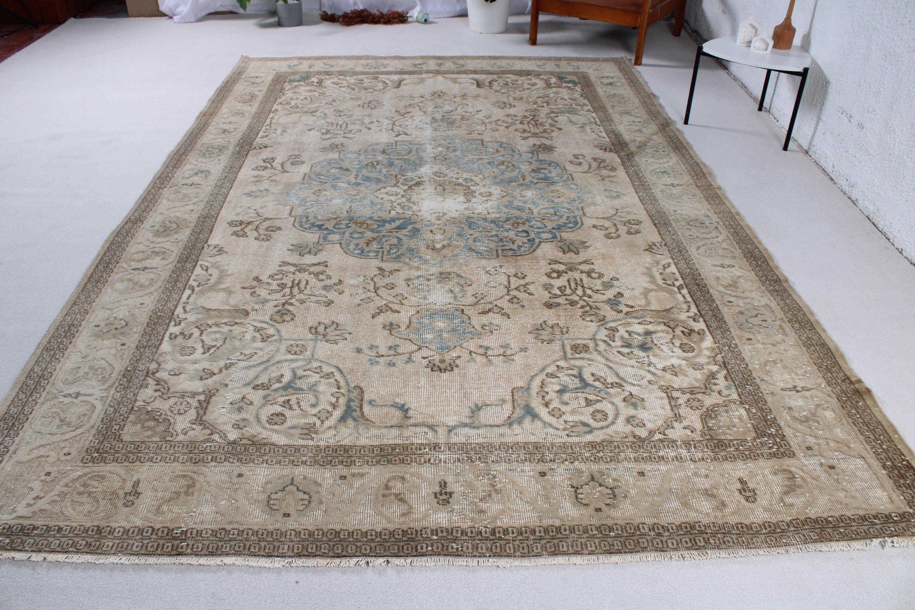 8x11 Oversize Rugs, Vintage Rug, Embossed Turkish Rug, Carved