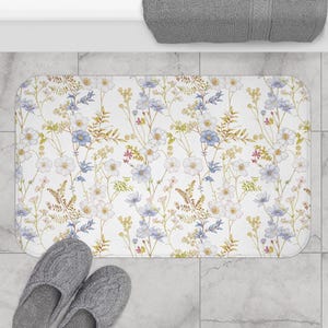 Wildflower Print Bath Mat, Floral Bathroom Rug, Pink Green White Blue Flower Decor, Non-Slip Shower Mat, Boho Chic Home Accents, Chic decor