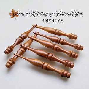Ensemble à tricoter en bois de 7 crochets 4-10 mm, cadeau de laine au crochet pour grand-mère et mère, aiguille vintage vintage incurvée à personnaliser.