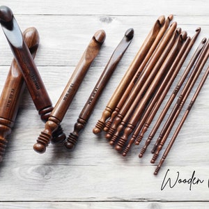 Wooden Crochet Hook Set (3.5-25mm): Ergonomic Yarn Knitting Needles