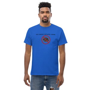 Camiseta clásica para hombre, camiseta inteligente para estudiante.