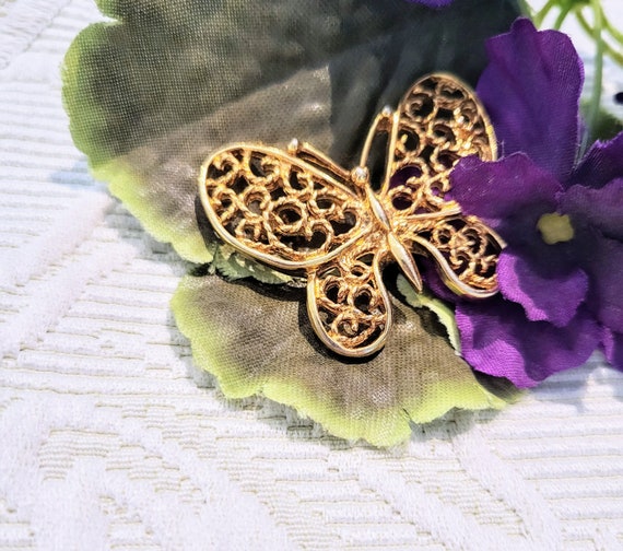 Broche Papillon élégante En Métal Doré Vintage - Occasion