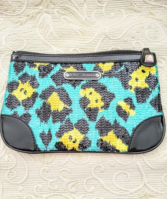 Betsey Johnson Over the Shoulder Purse - clothing & accessories - by owner  - apparel sale - craigslist