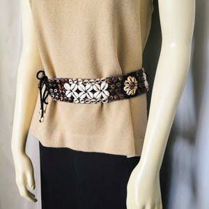 RARE Find/real Sea Shell and Beads Vintage 70s Hip Tie Belt  display picture 1