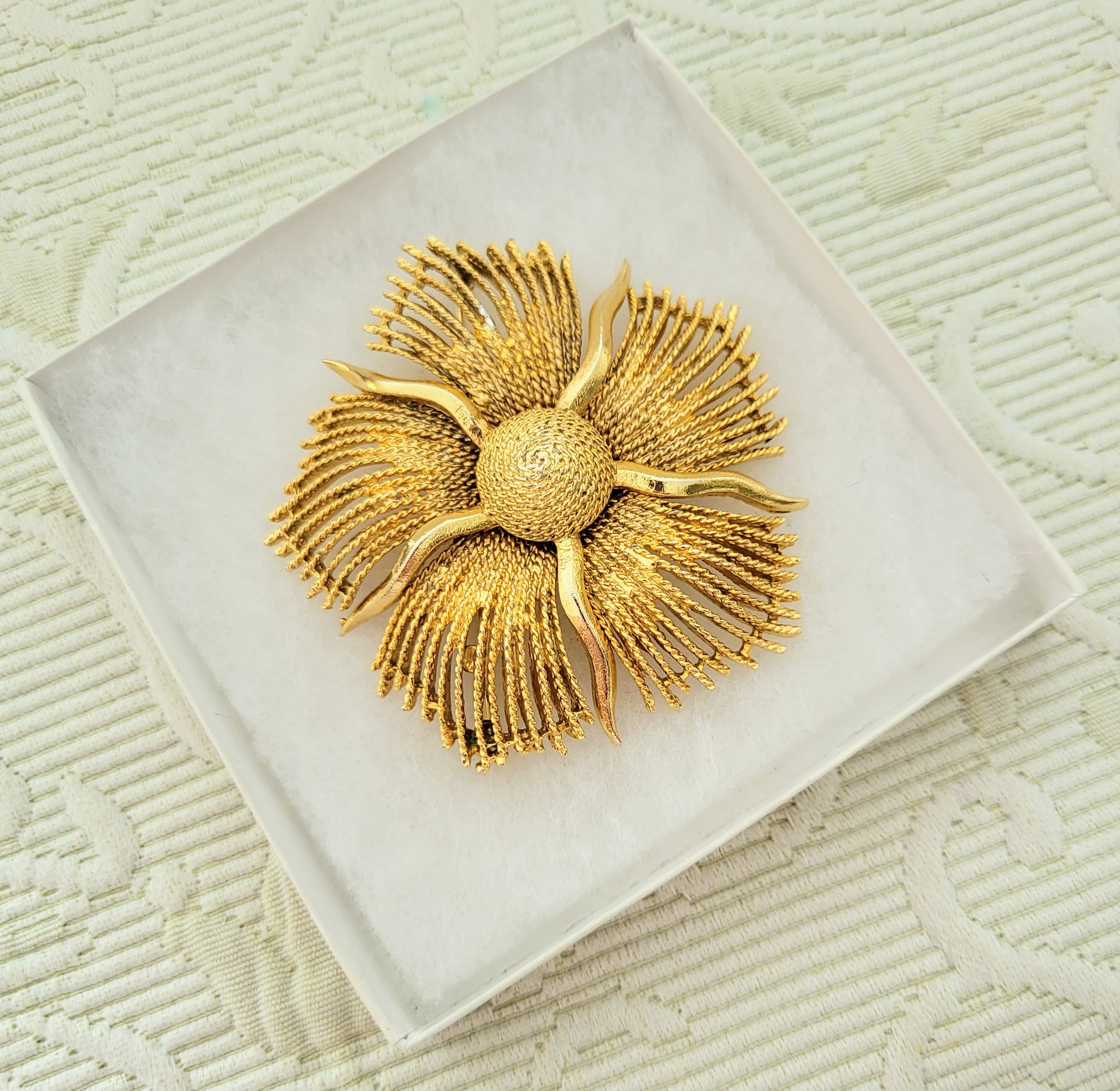 Broche Vintage Signée LISNER 205 - Or Pâle - Qualité Top - Parfait état - Occasion