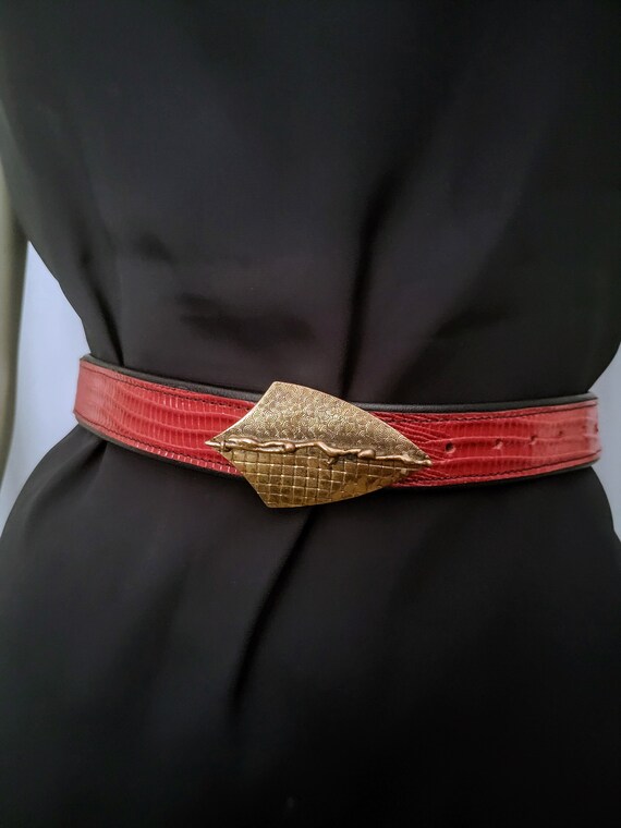 QUIN Vintage Red Croc Embossed Belt With Unique Cast Bronze  display picture 1