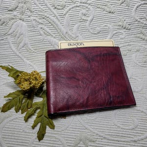 Cartera de cuero BUXTON plegable para hombre/Piel de vacuno de grano superior color burdeos y marrón única/Práctica cartera de cuero clásica/Regalo para él/Idea de regalo/N.º 060