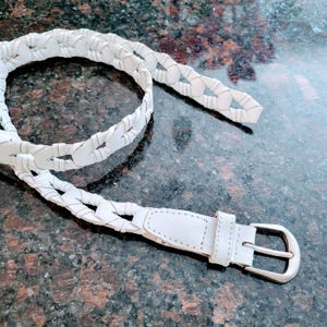 Rare Find Vintage White Genuine Leather Decor Woven Women display picture 1