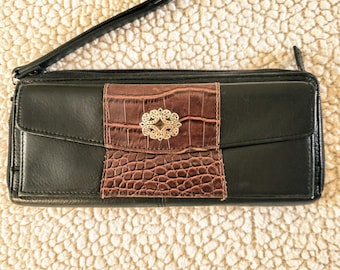 Brighton Genuine Leather Black and Brown Crock Embossed Wristlet Wallet/Silver Decor Front Multicompartment Designer Vintage/Gift Idea/No350