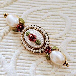 Victorian Style Filigree Pearls and Rosses Brooch/Rare Fine Vintage English Style Romantic Unique Brooch/Elegant Collectible Jewelry/No.108