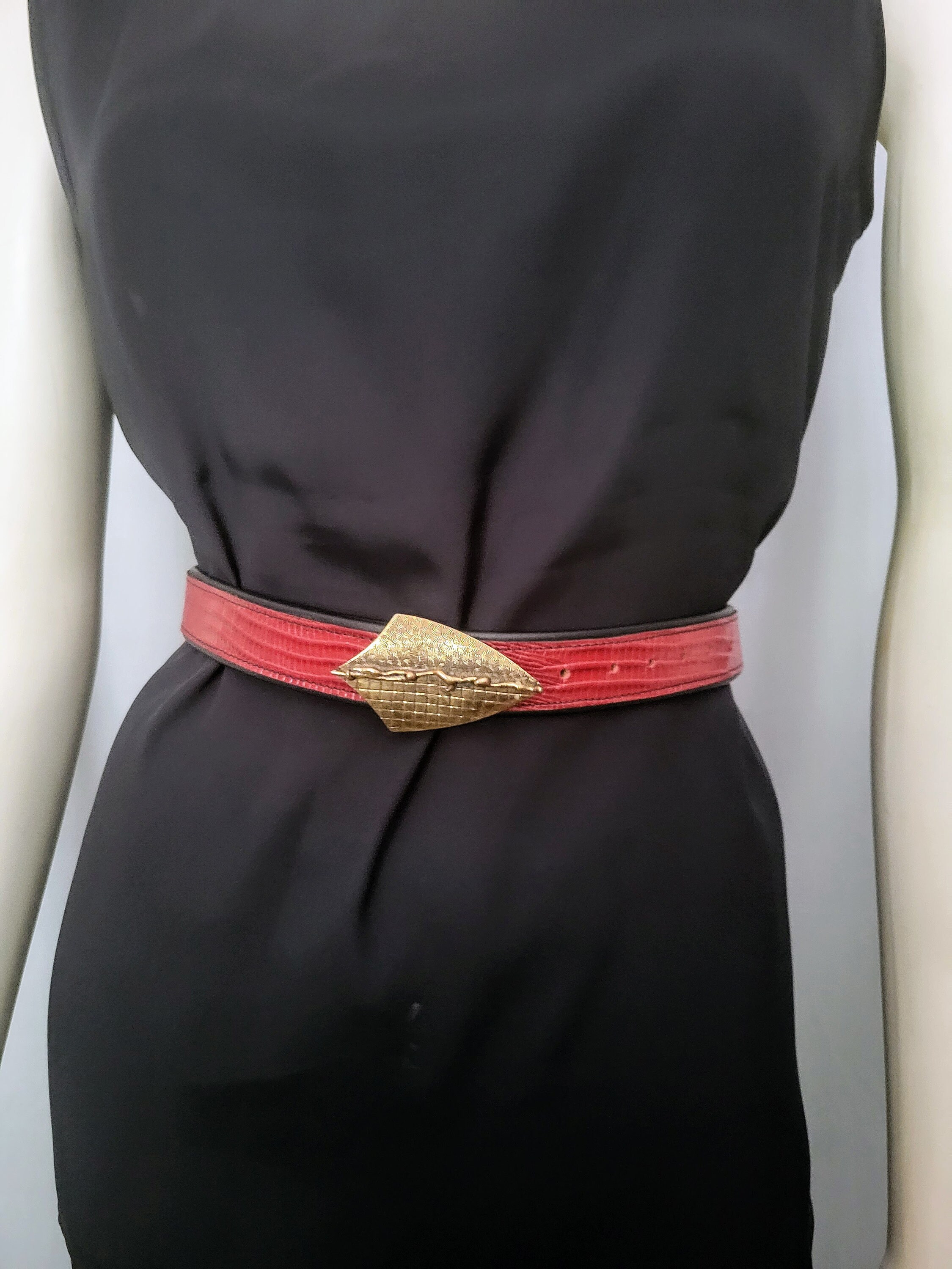 Vintage QUIN Cast Bronze Croc-Embossed belt Vintage Crocodile Belt with Covered Buckle - w.kleinberg main image 3