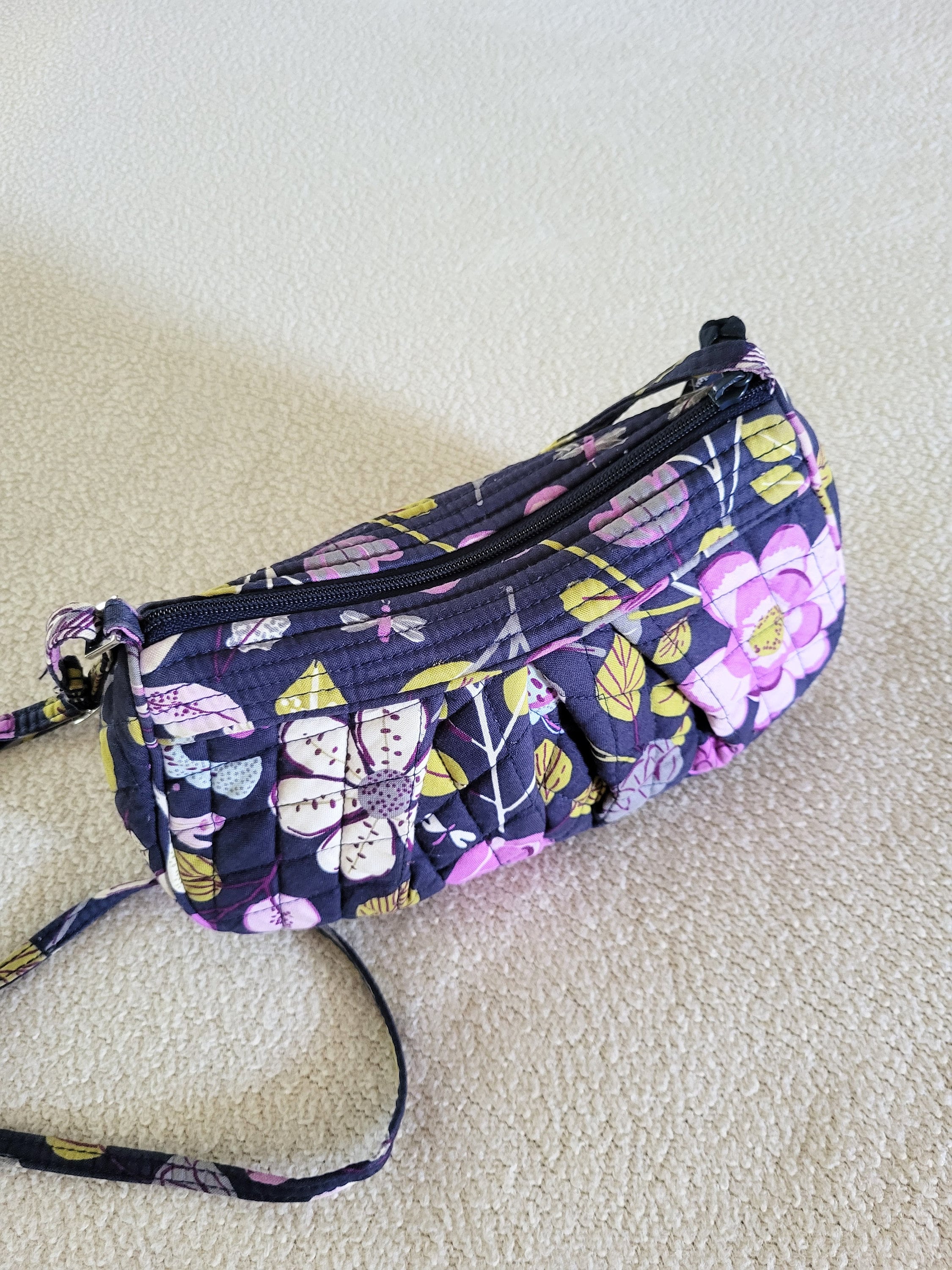 VERA BRADLEY Signature Cotton Quilted Bag/navy Pink  display picture 2