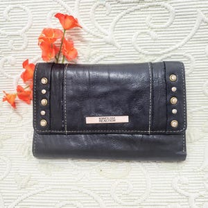 KENNETH COLE Reaction Soft Black Leather Folded Wallet/Vintage Convenient Quality Designer Elegant Women Decorated Wallet Gift Idea/No.041