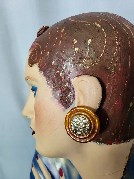 Large Round Button Style Goldish Tortoiseshell-li… - image 5