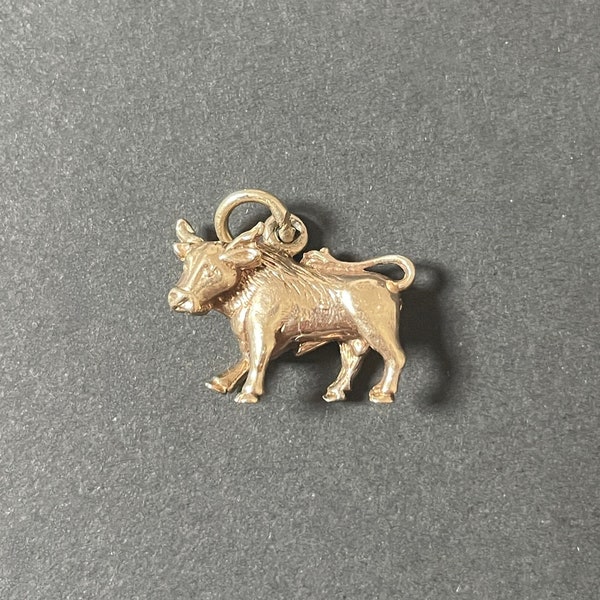Vintage 9ct gold taurus bull zodiac pendant star sign charm