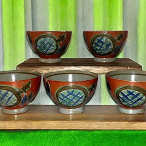 Juego de 5 tazas de té de cerámica japonesa vintage pintada a mano