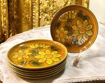 Vintage Metlox PoppyTrail Set of 3  Pottery Gold Dahlia 10.25” Dinner Plates