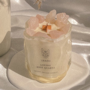 Traho Loving Rose Quartz Crystal Infused Soy Wax Natural 7 OZ Handmade Ritual CANDLE With Wooden Wick, Glitters, Natural Aromatherapy Candle