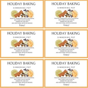 Op de afbeelding: Receptkaarten voor een vakantie sudderpot, elk met de tekst "HOLIDAY BAKING SIMMERING POT" en instructies. De kaarten tonen afbeeldingen van ingrediënten, waaronder kaneelstokjes en citrusvruchten.