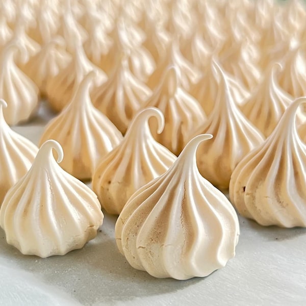 Meringue Kisses