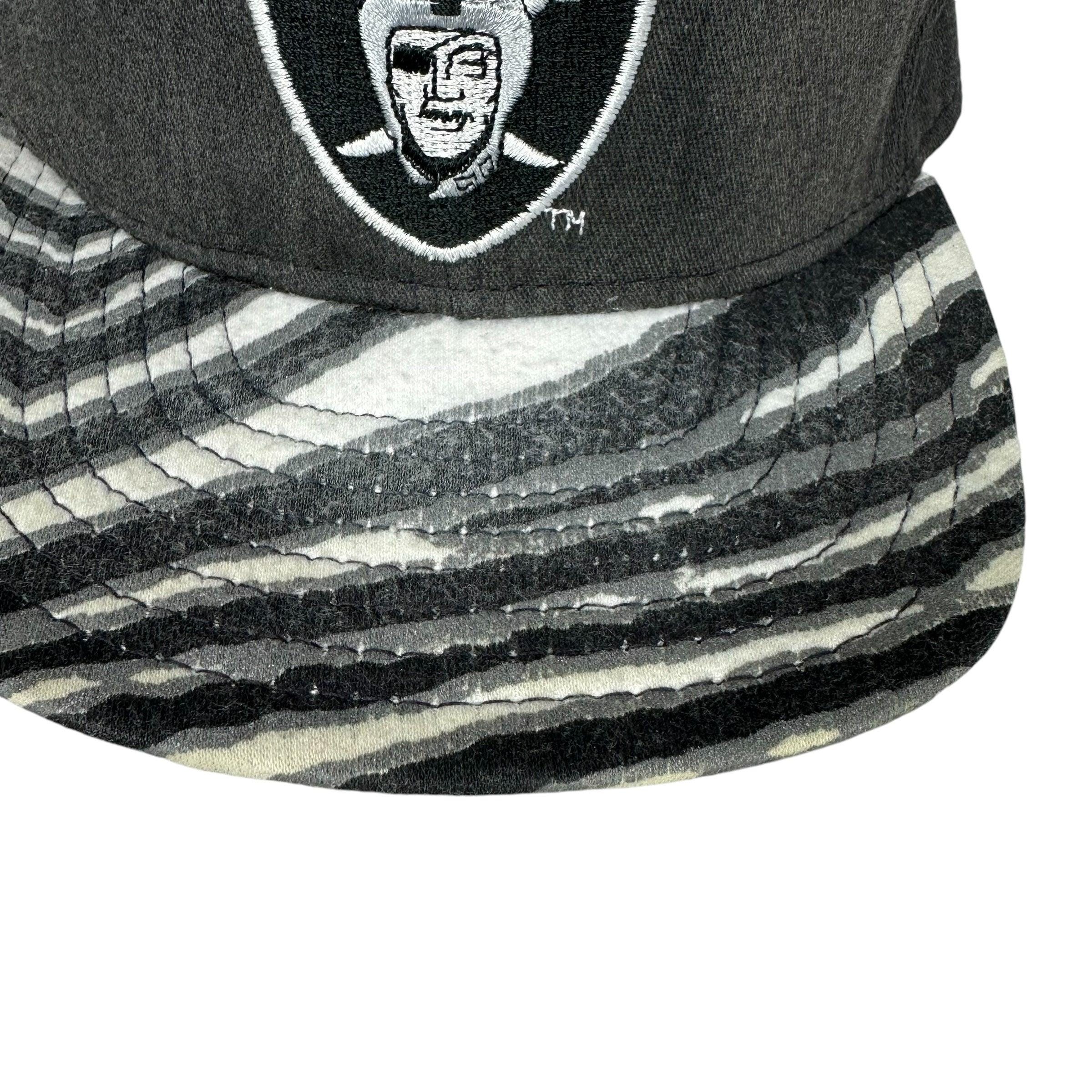 キャップ 90's Zubaz Los Angeles raiders zebra cap LOS ANGELES RAIDERS VINTAGE 1990'S ZUBAZ SNAPBACK ADULT HAT