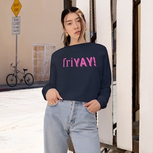 FriYAY Women&#39;s Cropped Fleece Pullover