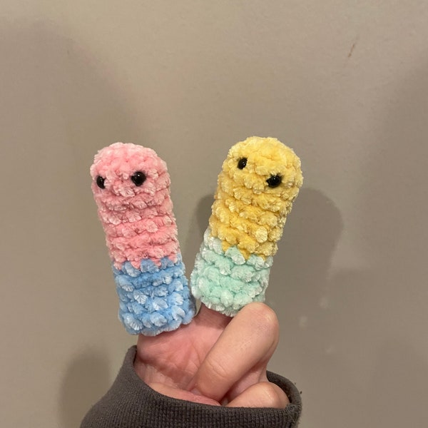 cute crochet gummy worm finger puppets