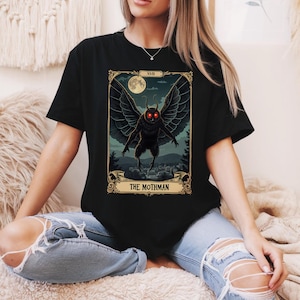 Camiseta de la carta del tarot de Mothman Camiseta de Mothman Regalo gráfico de animal críptido Criatura legendaria Regalo para papá Animales extraños Regalo para mamá Criptozoología