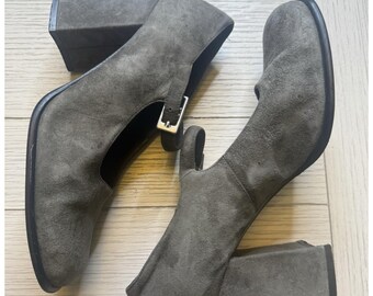 Bakers Vintage Tina Gray Suede Leather Mary Jane 4" Block Heel Shoes. Sz 7.5 M